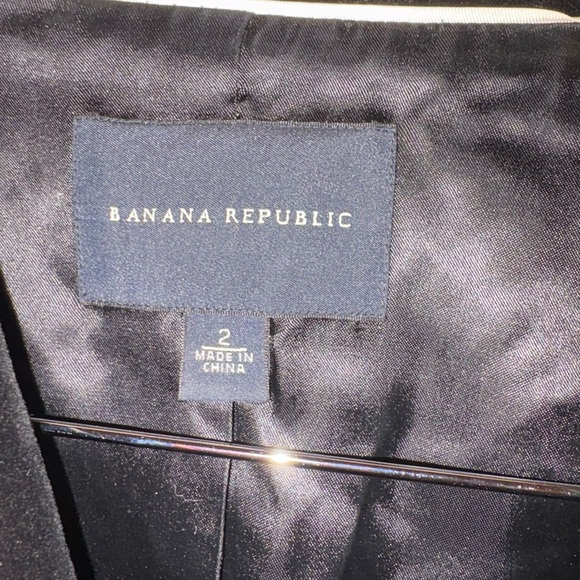 Banana Republic Black Velvet Blazer Elegant Tailored. Women’s size 2. - Picture 2 of 6